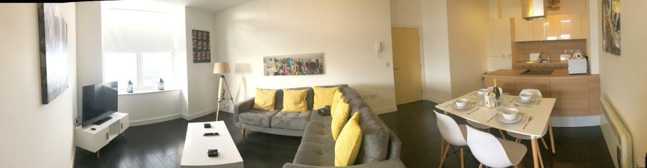 Canal Side Apartment By Serviced Living Liverpool Exterior foto